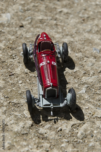 Model of a classic car in the sun