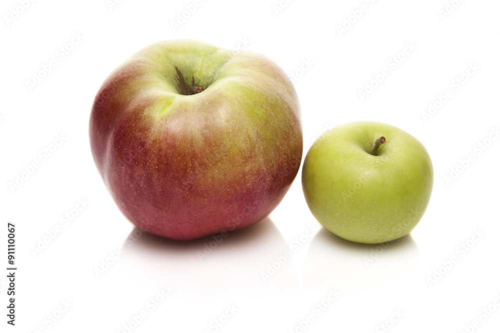 Two apple, isolated on white background 