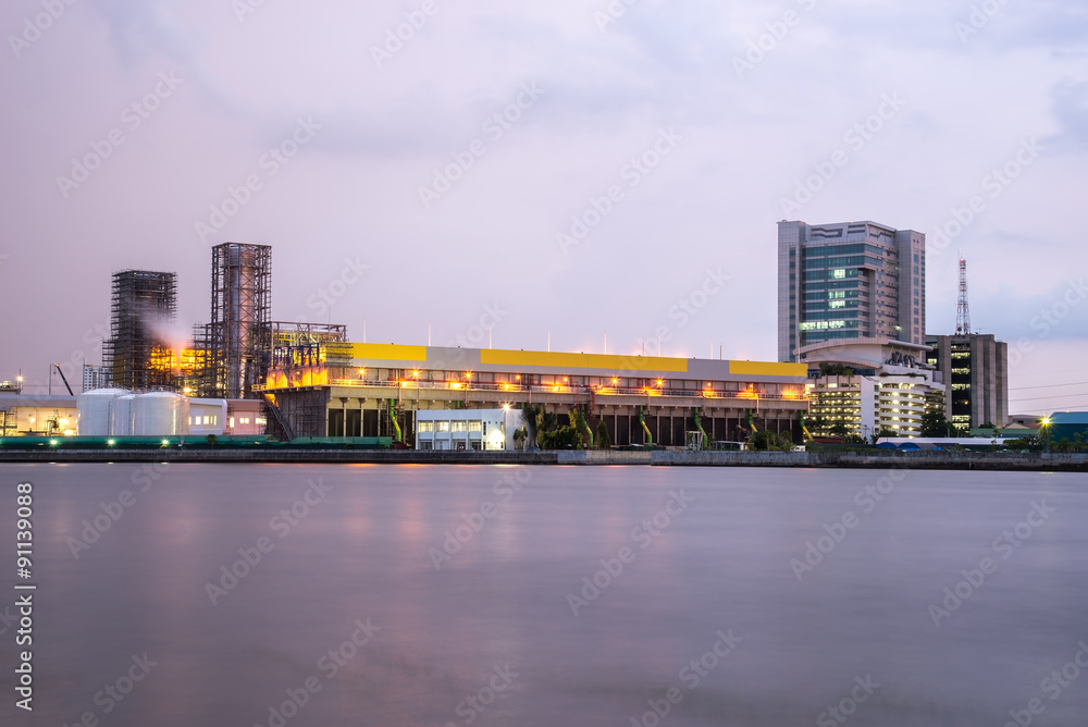 Obraz premium Power Plant at Night