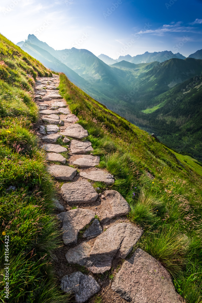 Obraz premium Footpath in the Tatras Mountains at sunrise