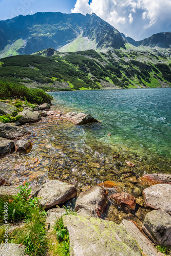 Fototapeta Naklejka Na Ścianę i Meble -  Beautiful pond in the middle of the mountains
