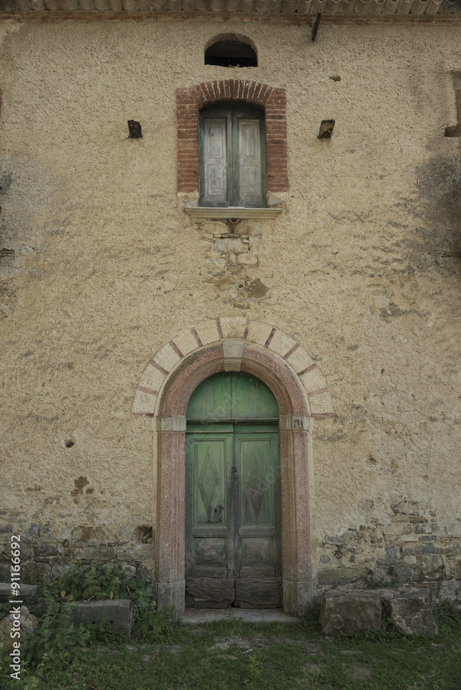 Old Roscigno, Cilento (IT). Ghost town.