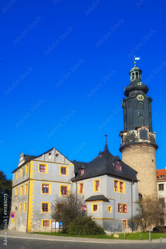 Weimarer Stadtschloss (Bastille) in der Stadtmitte von Weimar am Ilmpark