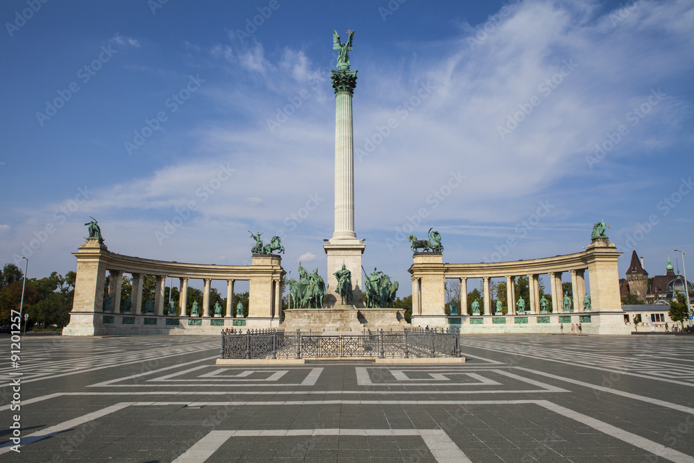 Obraz premium Heroes Square in Budapest
