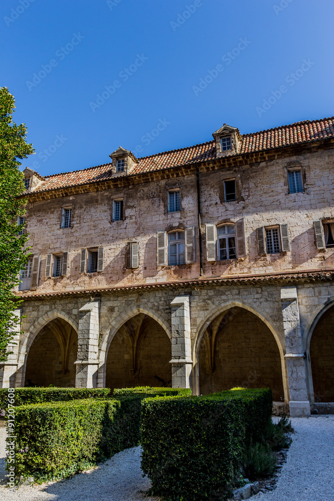 Cloitre du Couvent Royal de Saint-Maximin-la-Sainte-Baume