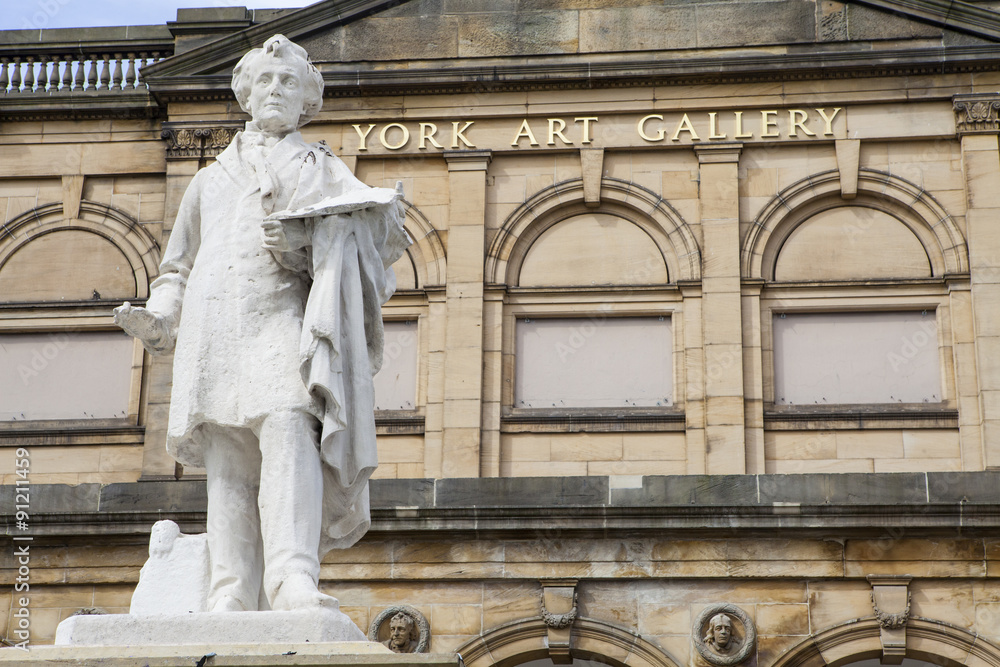 Fototapeta premium William Etty Statue at the York Art Gallery, England.