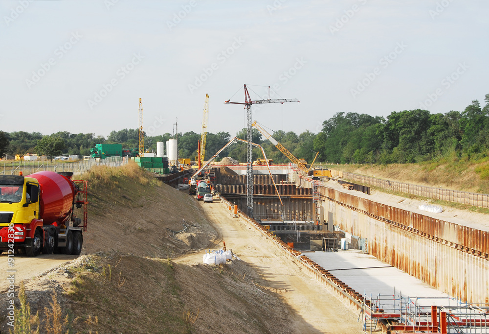 Tunnel-Großbaustelle Tunnel-Großbaustelle