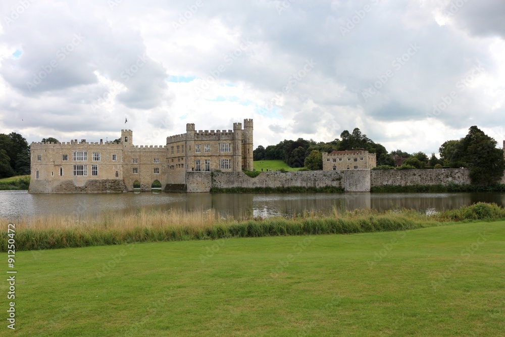 Leeds Castle, Kent, England
Leeds Castle has been called the Leeds Castle, Kent, England
Leeds Castle has been called the