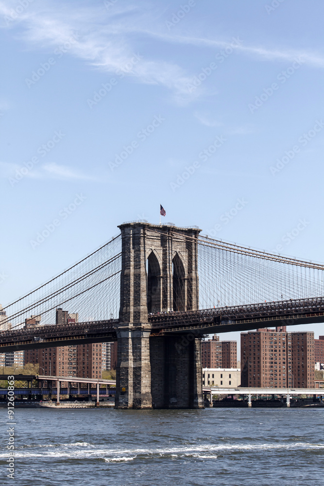 New York City - Brooklyn Bridge über dem Eastriver