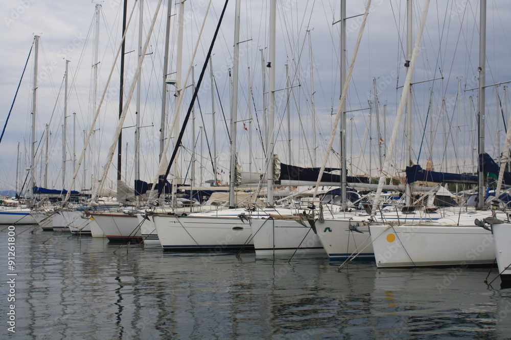 Segelboote im Hafen von St. Tropez Segelboote im Hafen von St. Tropez