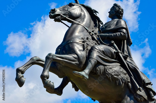 Equestrian statue of Peter the Great © thirteenth_marta