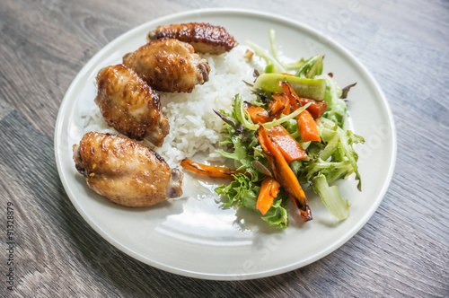 chicken grilled with salad
