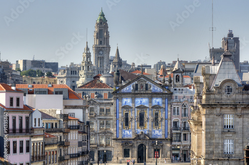 Congregados church, Porto, Portugal © Carson Liu