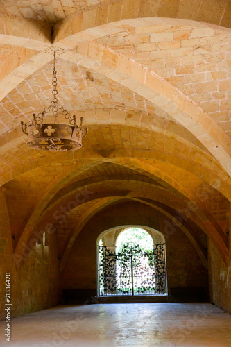 Bild auf Leinwand réfectoire de l' abbaye de fontfroide