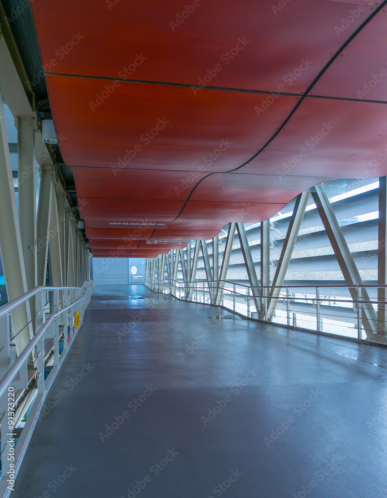 Fototapeta premium empty long corridor