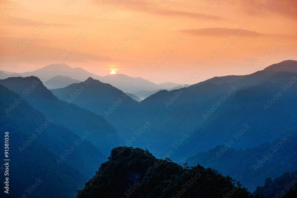 Fototapeta premium mountain in sunrise