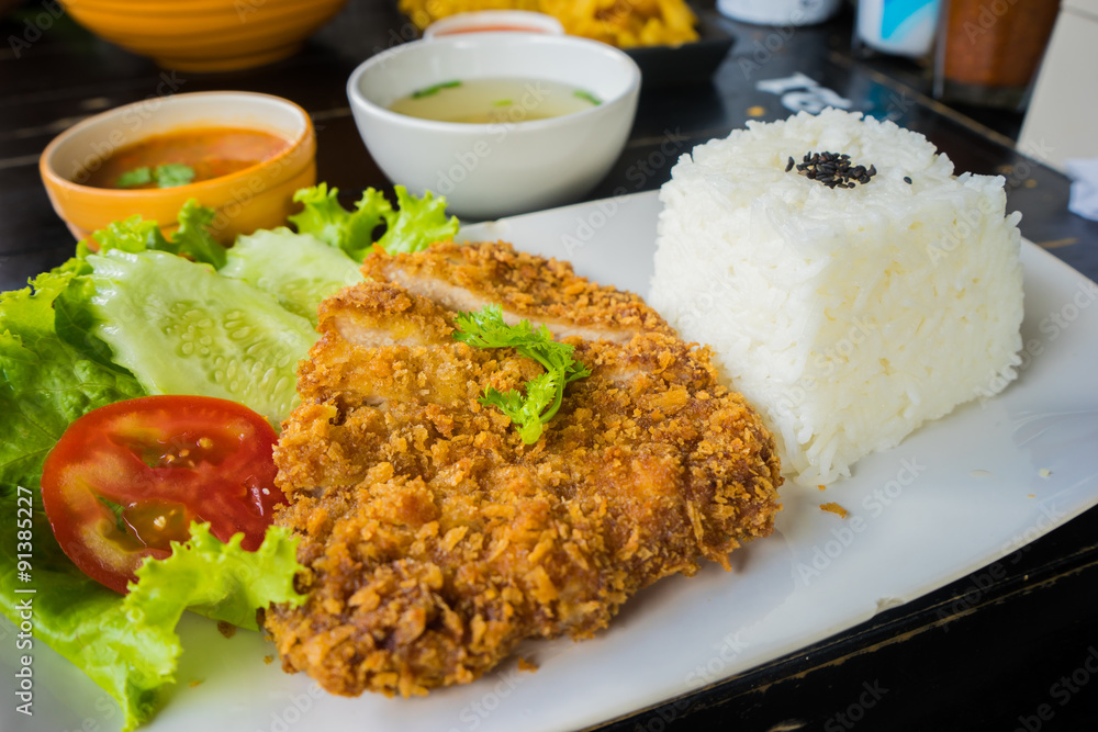 Fried pork (Tonkatsu) with rice