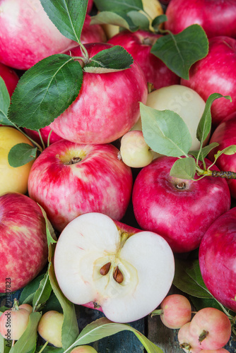 Red apples