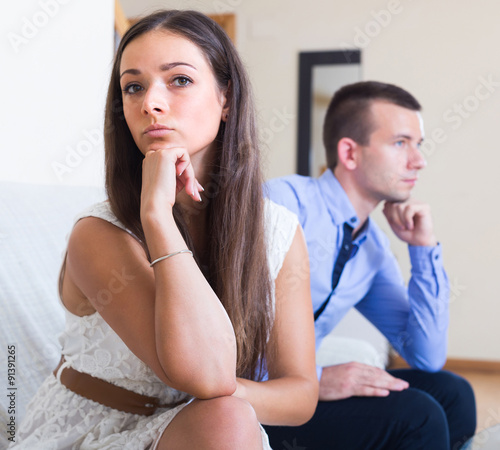 Canvastavla Couple sulking on each other