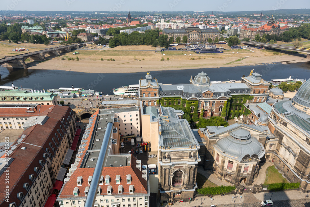 Dresden, Blick von der Frauenkirche zur Elbe mit Kunstakademie und Finanzministerium