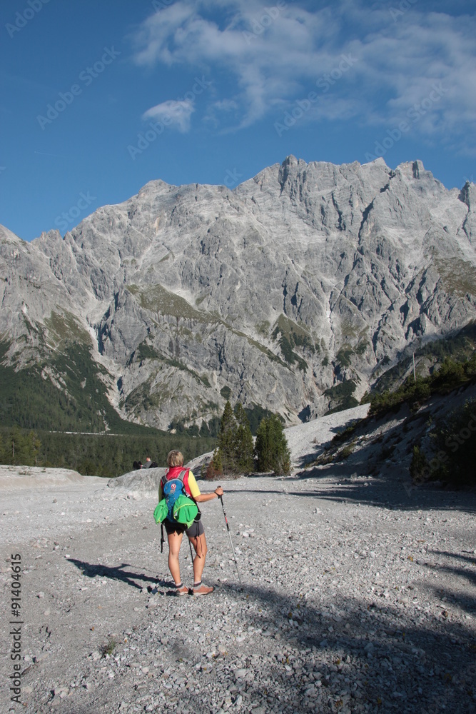 Fototapeta premium wanderung durchs wimbachtal