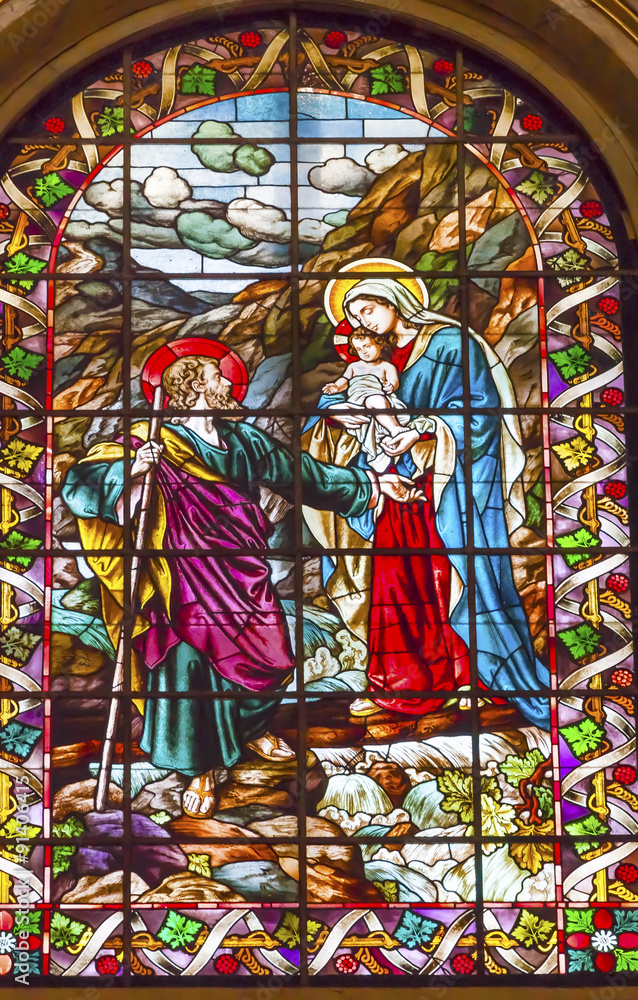 Fototapeta premium Mary Jesus Stained Glass San Francisco el Grande Madrid Spain