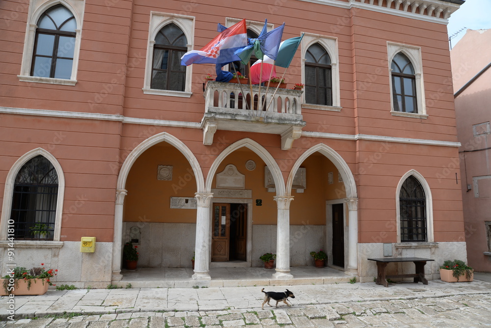 Fototapeta premium Rathaus in Bale, Istrien, Kroatien