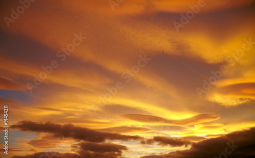 Sunset sky background © SJ Travel Footage