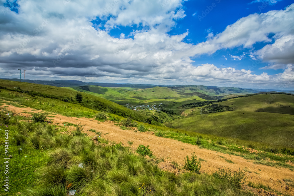 Naklejka premium On the Road to Drakensberg