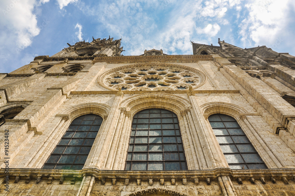 Fototapeta premium The west front of Chartres Cathedral, France, Europe