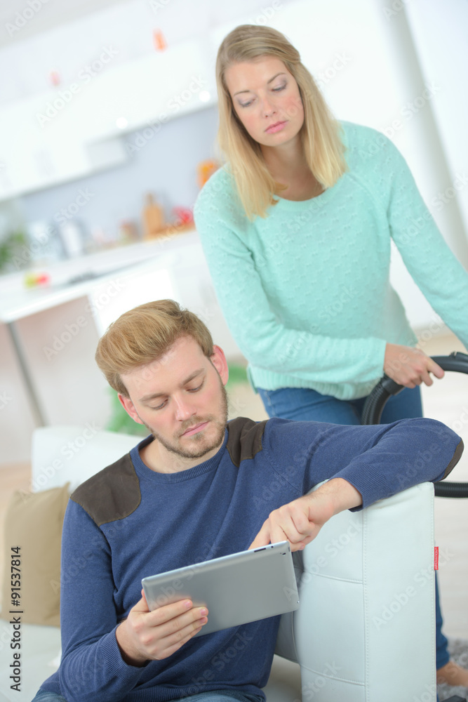 Boyfriend not pulling his weight Boyfriend not pulling his weight