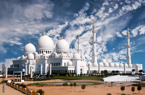 Sheikh Zayed mosque in Abu Dhabi photo