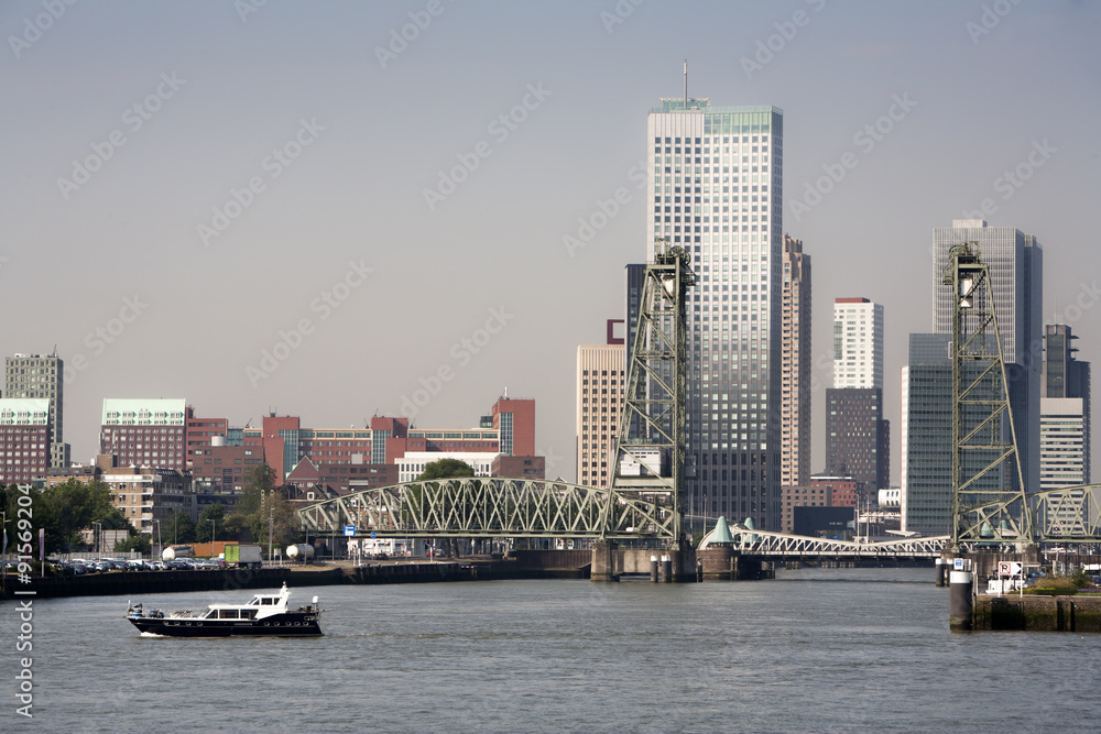 Fototapeta premium Rotterdam cityscape south bank