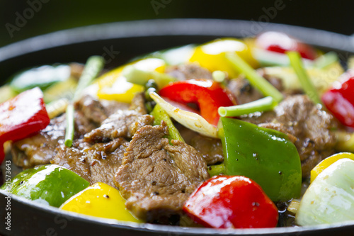 fried beef with bell pepper