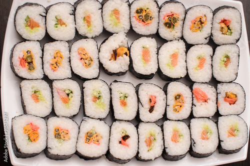 sushi .
