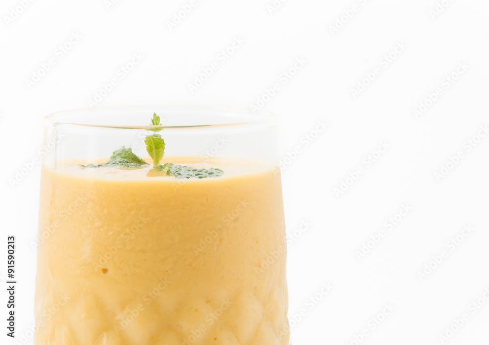 mango smoothie mango smoothie