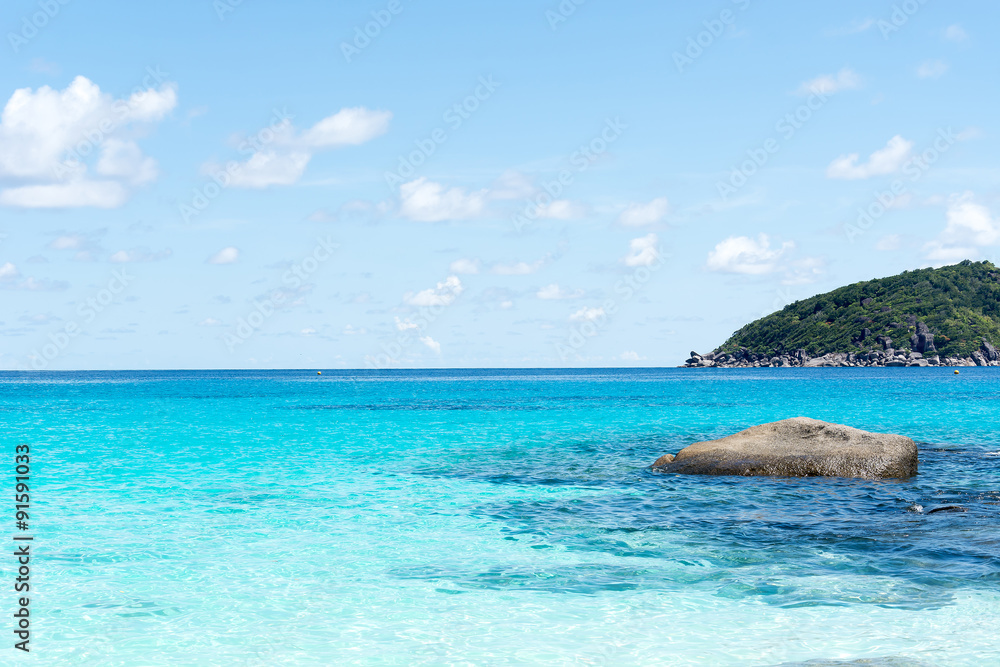 Fototapeta premium blue sky with sea and rock