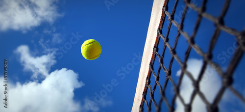 Tennis balls on Court © Mikael Damkier
