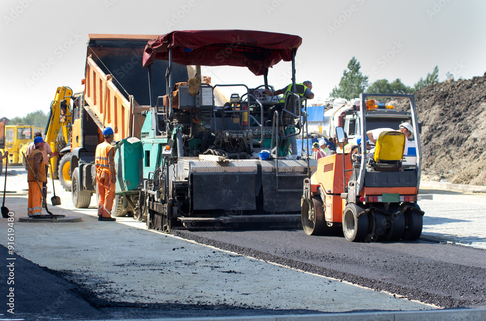 Asphalt finisher machine foto de Stock | Adobe Stock
