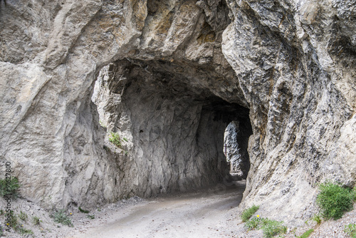 Felsiger Tunnel beim Kunkelspass photo