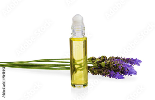 Fototapeta Naklejka Na Ścianę i Meble -   essential oil and lavender flowers