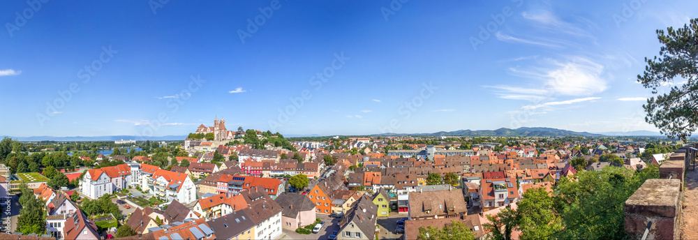 Panoramablick über Breisach am Rhein 