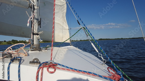 Sailboat nose 09184