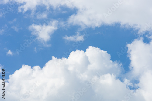 blue sky background with white clouds © Looker_Studio