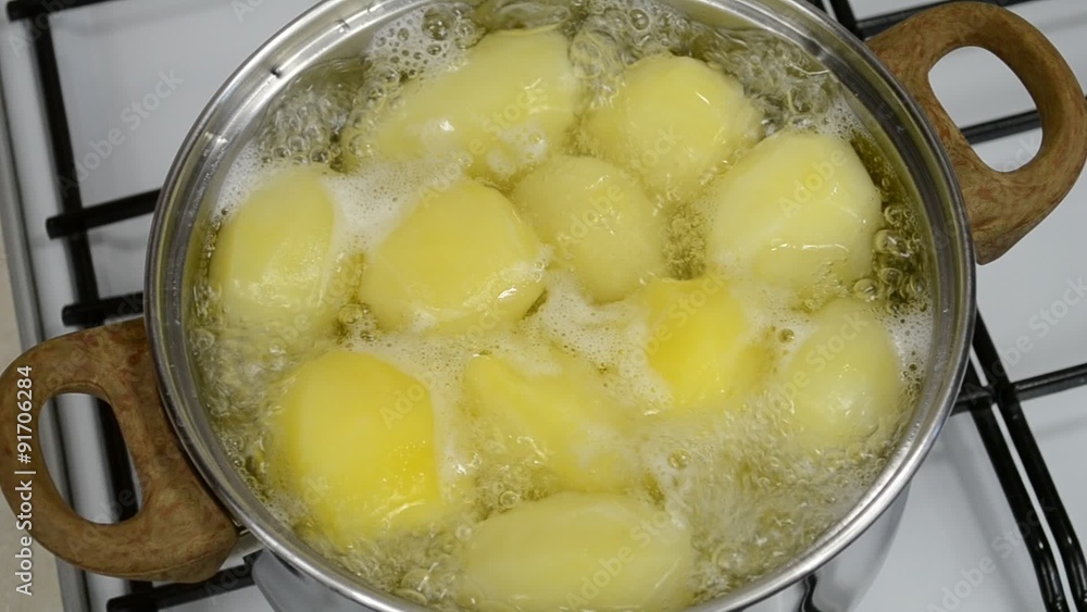gotowanie ziemniaków