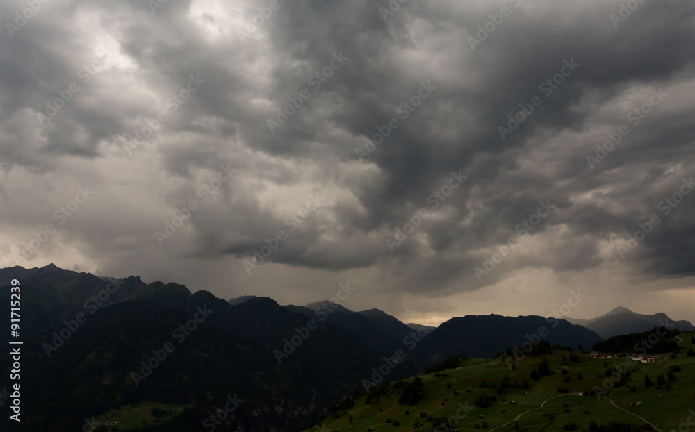 Fototapeta premium Orage en montagne