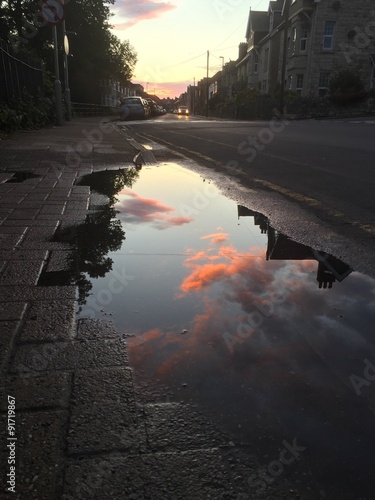 Canvas Print sunset puddle reflection