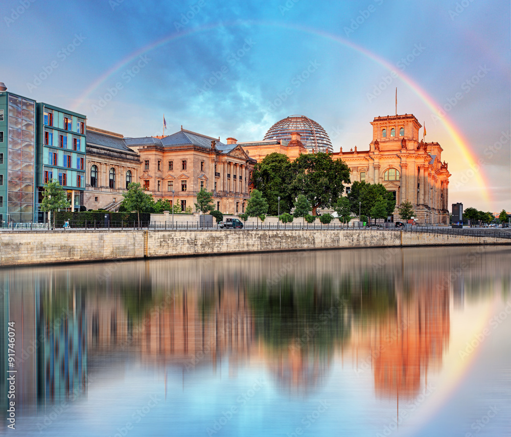 Fototapeta premium Reichstag with rainbow, Berlin