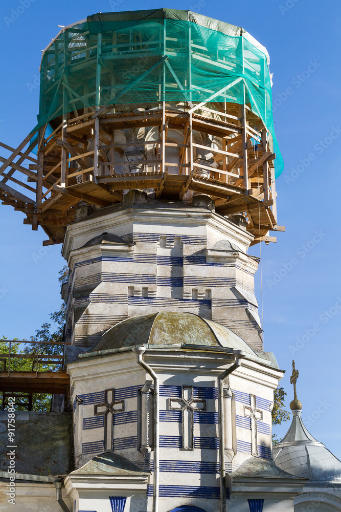 Dome of the church in scaffolding round shape in Švenčiony, city located 84 kilometers (52 mi) north of Vilnius in Lithuania. Dome of the church in scaffolding round shape in Švenčiony, city located 84 kilometers (52 mi) north of Vilnius in Lithuania.