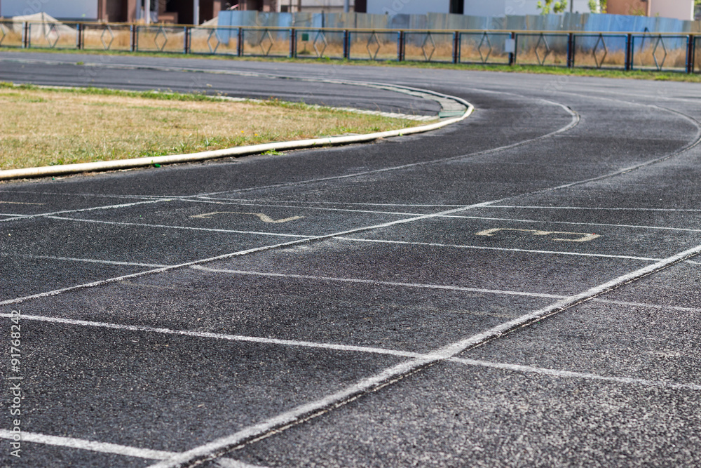 Running track numbers